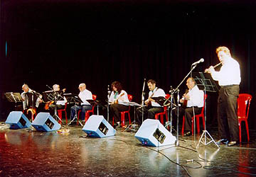La Mandolinata en el Teatro Roma de Avellaneda